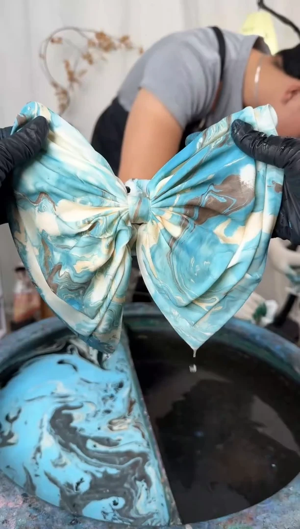 462 蓝灰 三层蝴蝶抓夹