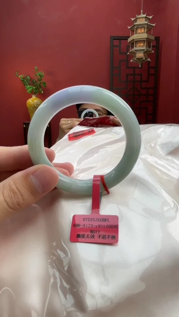 未镶嵌手镯（圆镯）翡翠翡翠手镯16