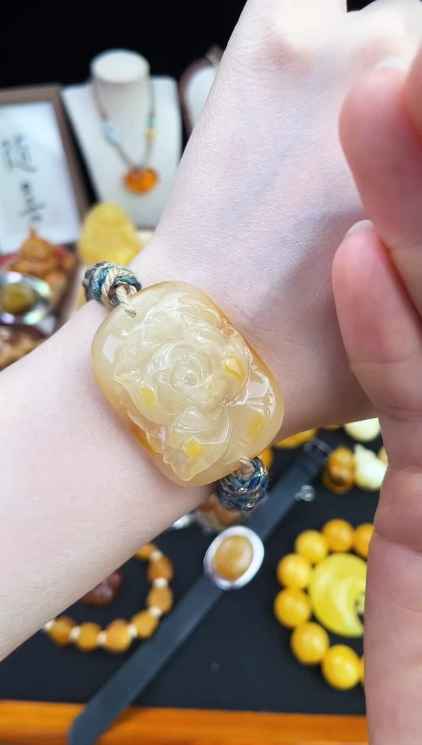 琥珀未镶嵌珠宝奇石柒月