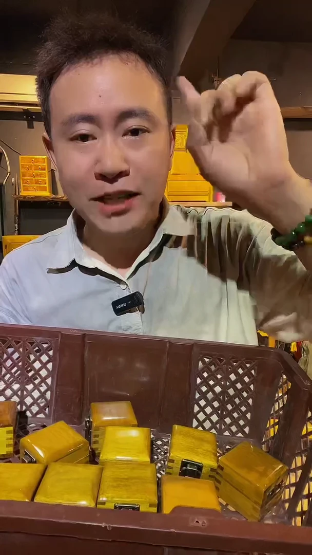 木金丝楠木制品戒指盒一个