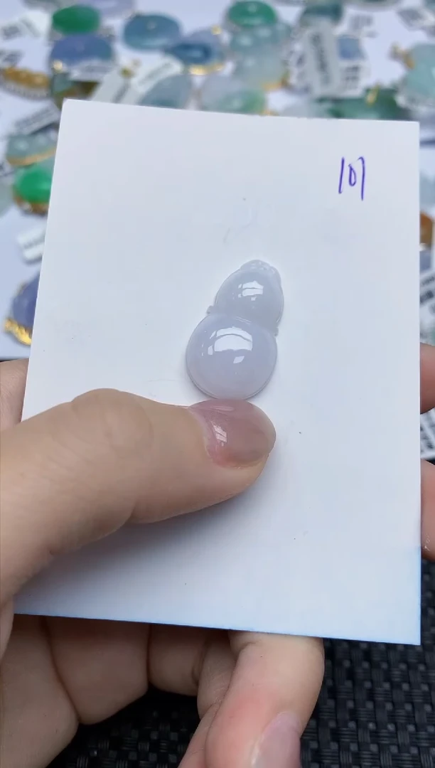 【闪购商品】翡翠颈饰未镶嵌天然翡翠A货