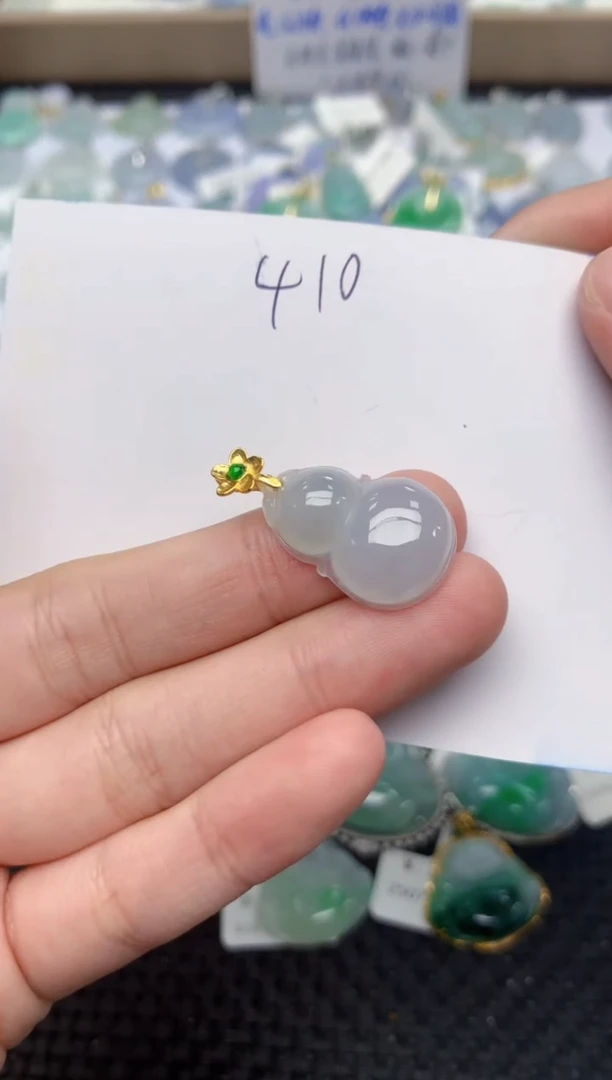 翡翠未镶嵌颈饰天然缅甸A货翡翠