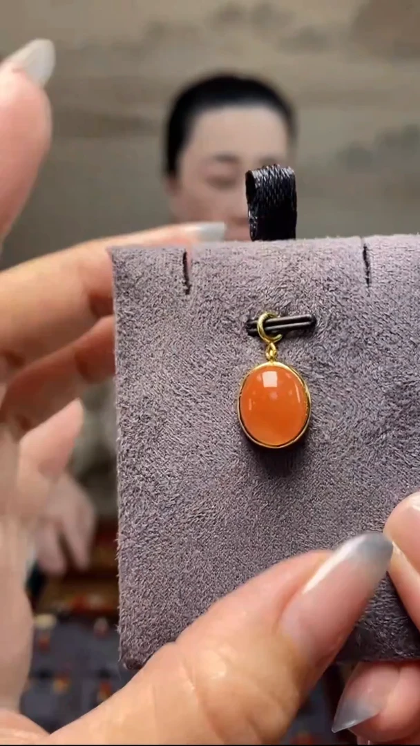 吊坠(不含链)银S925镶嵌南红玛瑙DZ6073