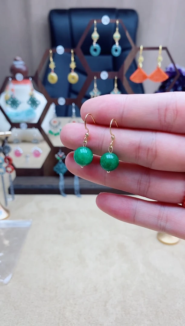 未镶嵌翡翠耳饰10