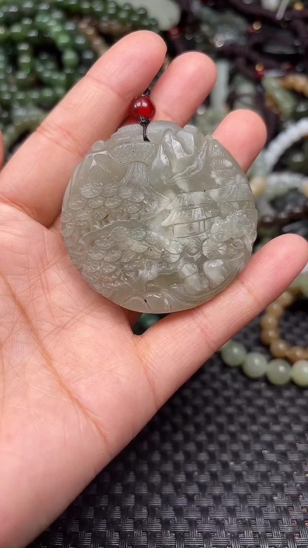 颈饰未镶嵌和田玉1