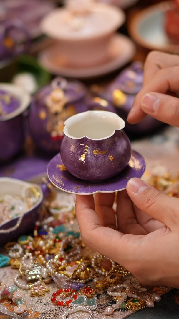 【闪购商品】紫色大漆小茶杯+杯垫