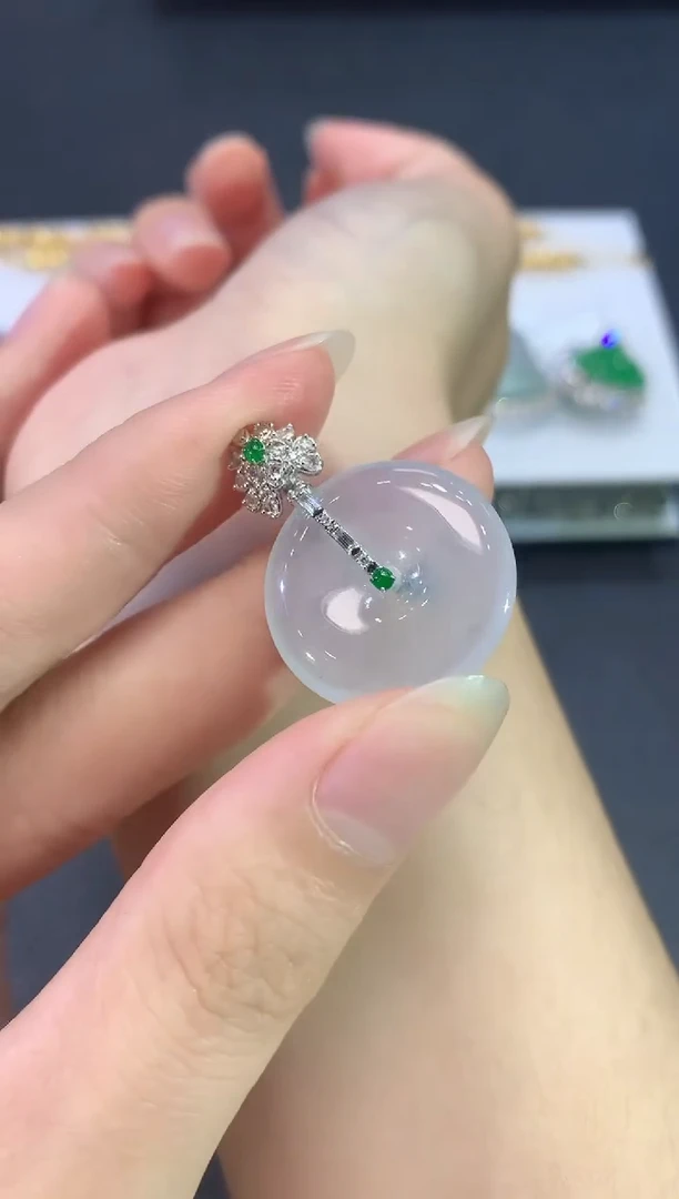 吊坠(不含链)18K金镶嵌翡翠C27