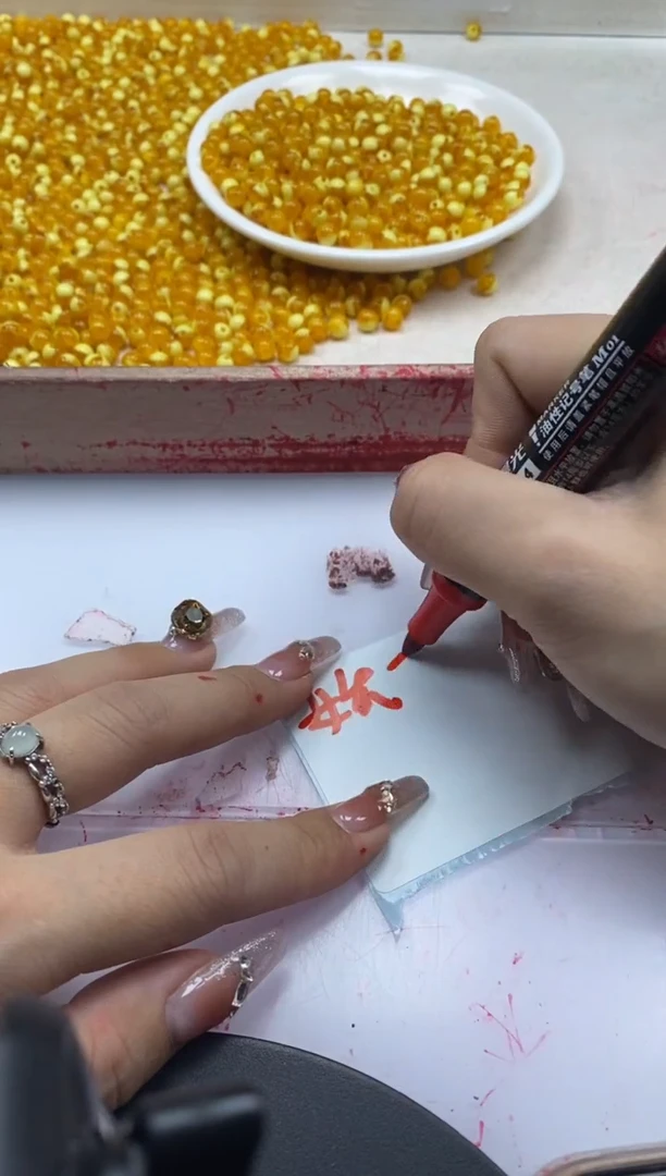 【闪购商品】蜜蜡颈饰未镶嵌w2079骨瓷白蜜6mm*30颗