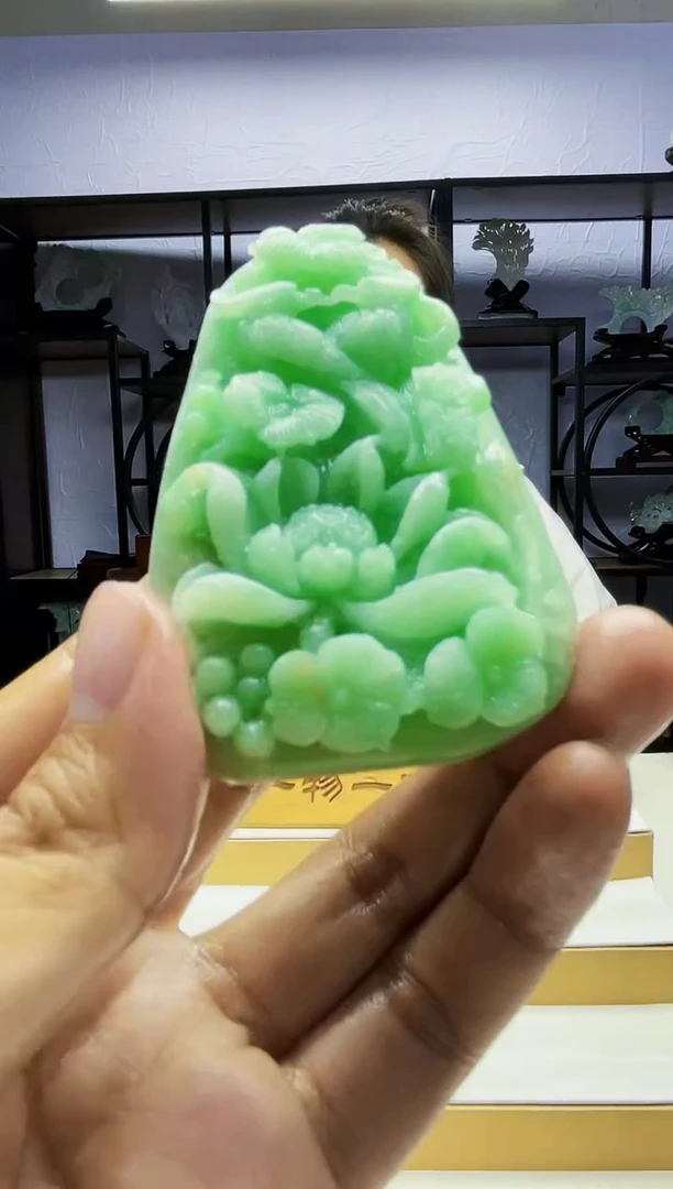 【闪购商品】定制翡翠未镶嵌毛货01240013