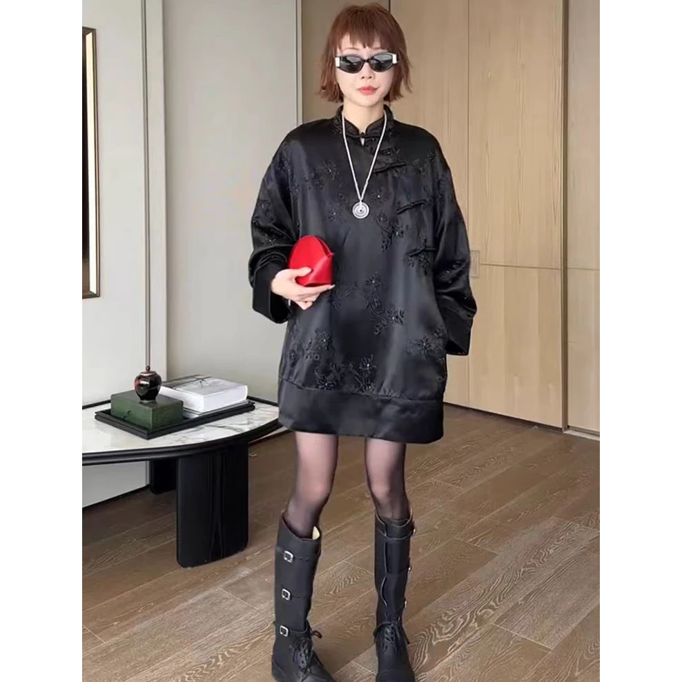 9971欧洲站2025新年新款高级感显瘦新中式刺绣裙气质盘扣立领短裙