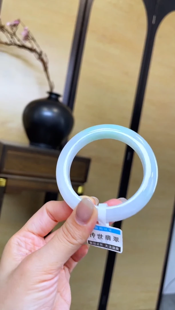未镶嵌手镯翡翠退货标签需完好-037