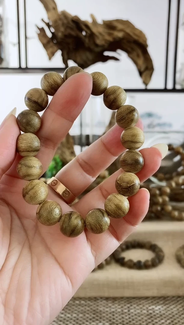 沉香手串马泥涝虎斑老料13+MM单圈