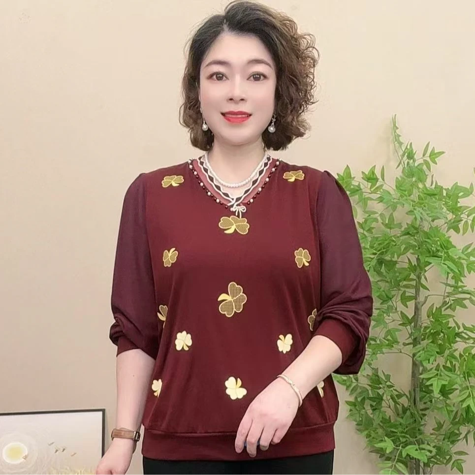 长袖妈妈装T恤V领时尚钉珠中老年女装气质显瘦洋气百搭宽松上衣女