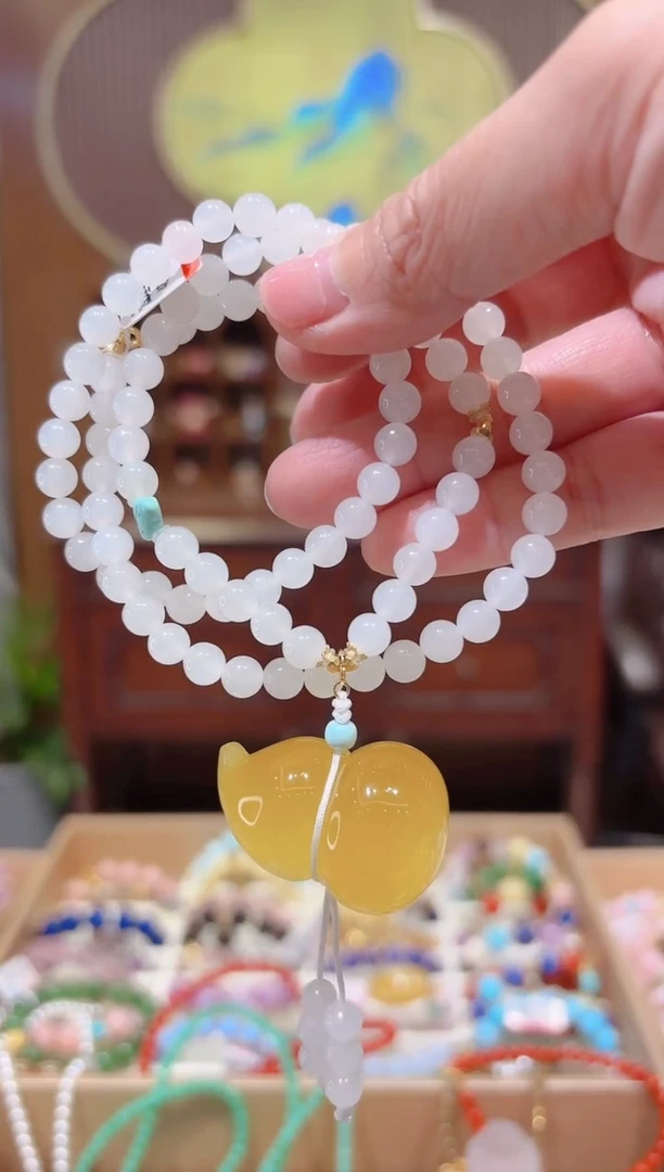 【闪购商品】蜜蜡颈饰18K金镶嵌设计款