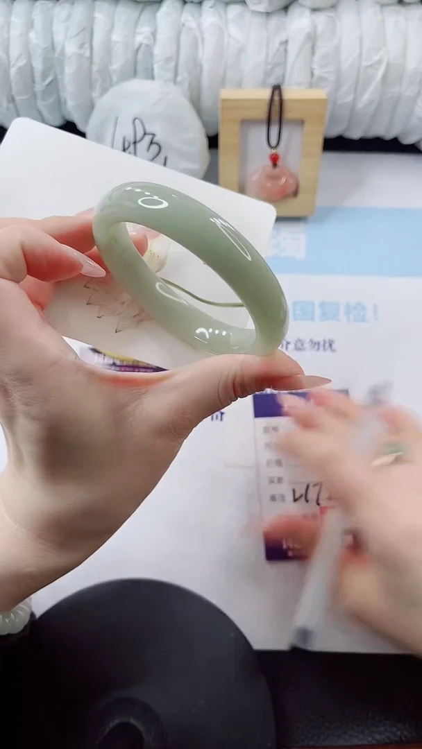 石英质玉手镯未镶嵌多样性发货L172