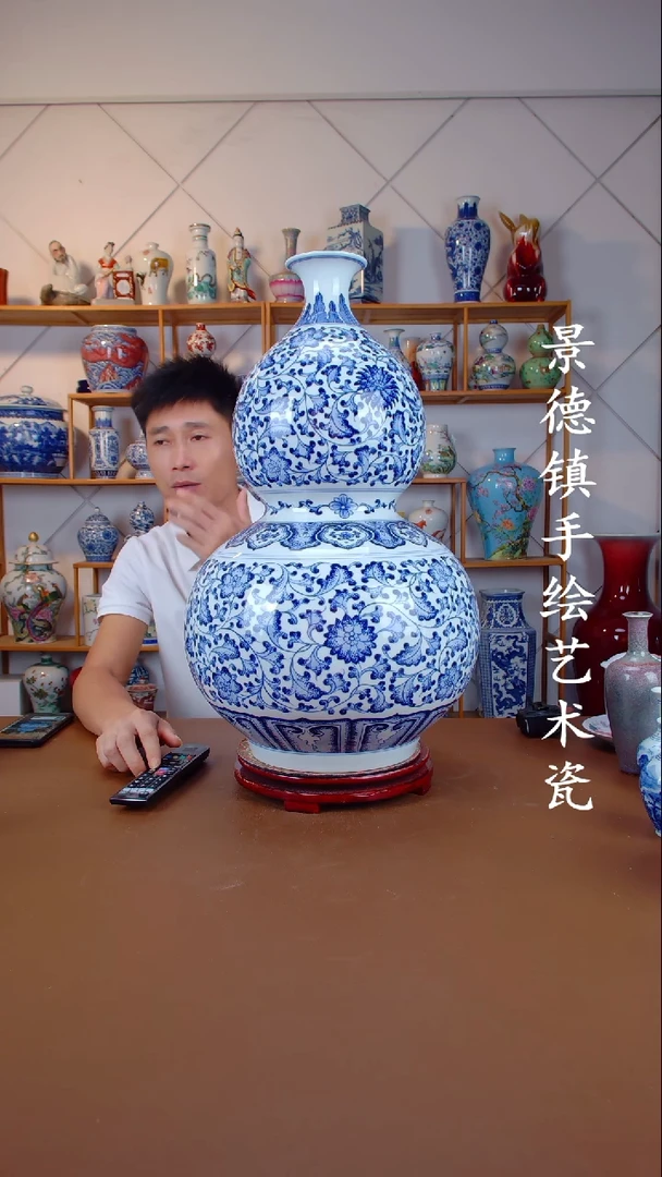 现代景德镇手工手绘陶瓷摆件74