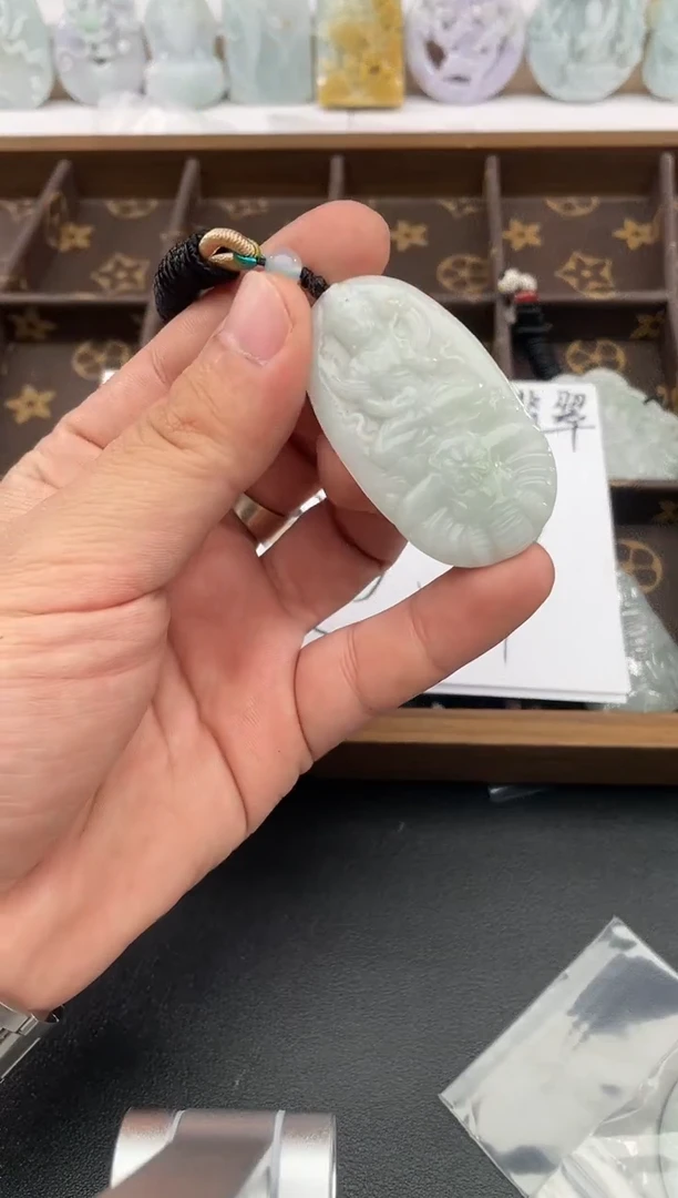 颈饰未镶嵌翡翠25/12/5/.785