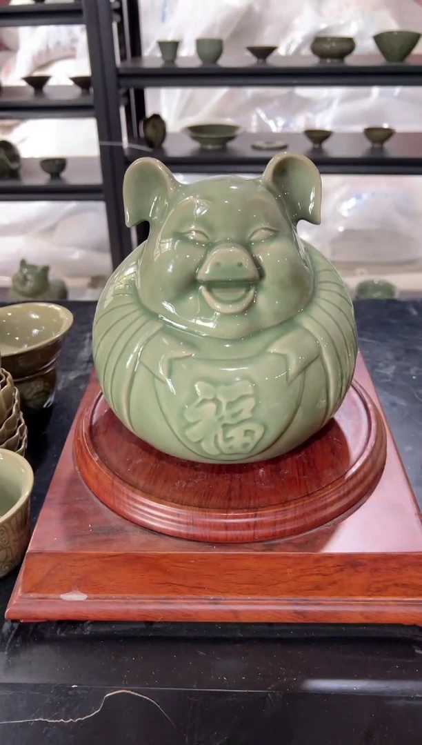 耀州窑青瓷福猪天棚存钱罐