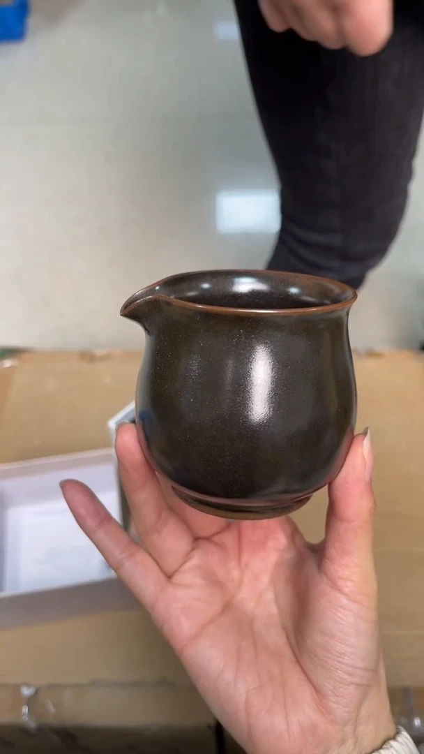 陶瓷纯手工茶叶末釉公道杯（一个）