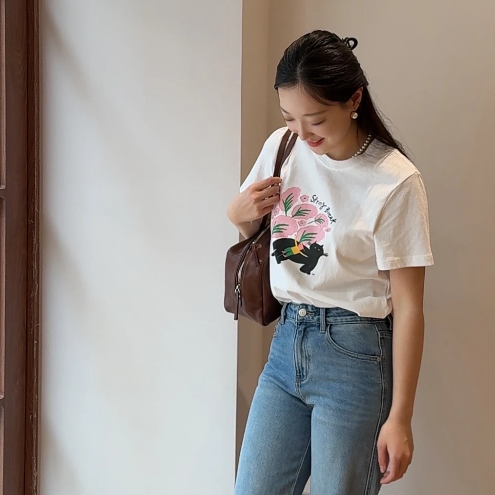 5826【雪花棉】韩系简约花朵圆领黑猫花卉短袖T恤