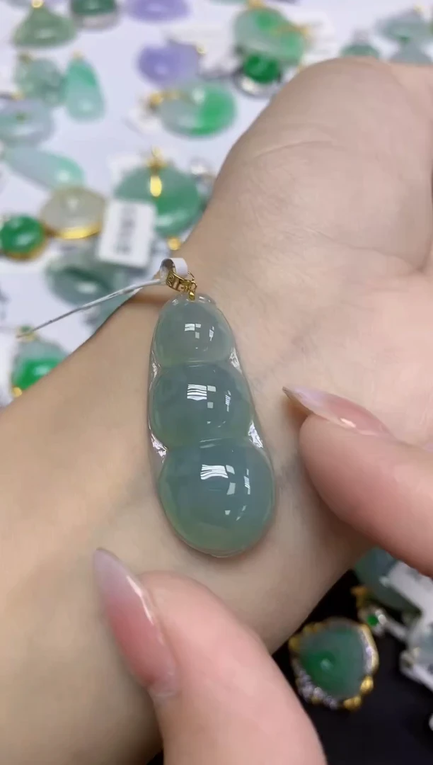颈饰18K金镶嵌翡翠天然缅甸翡翠A货百元以上9元证书费自理