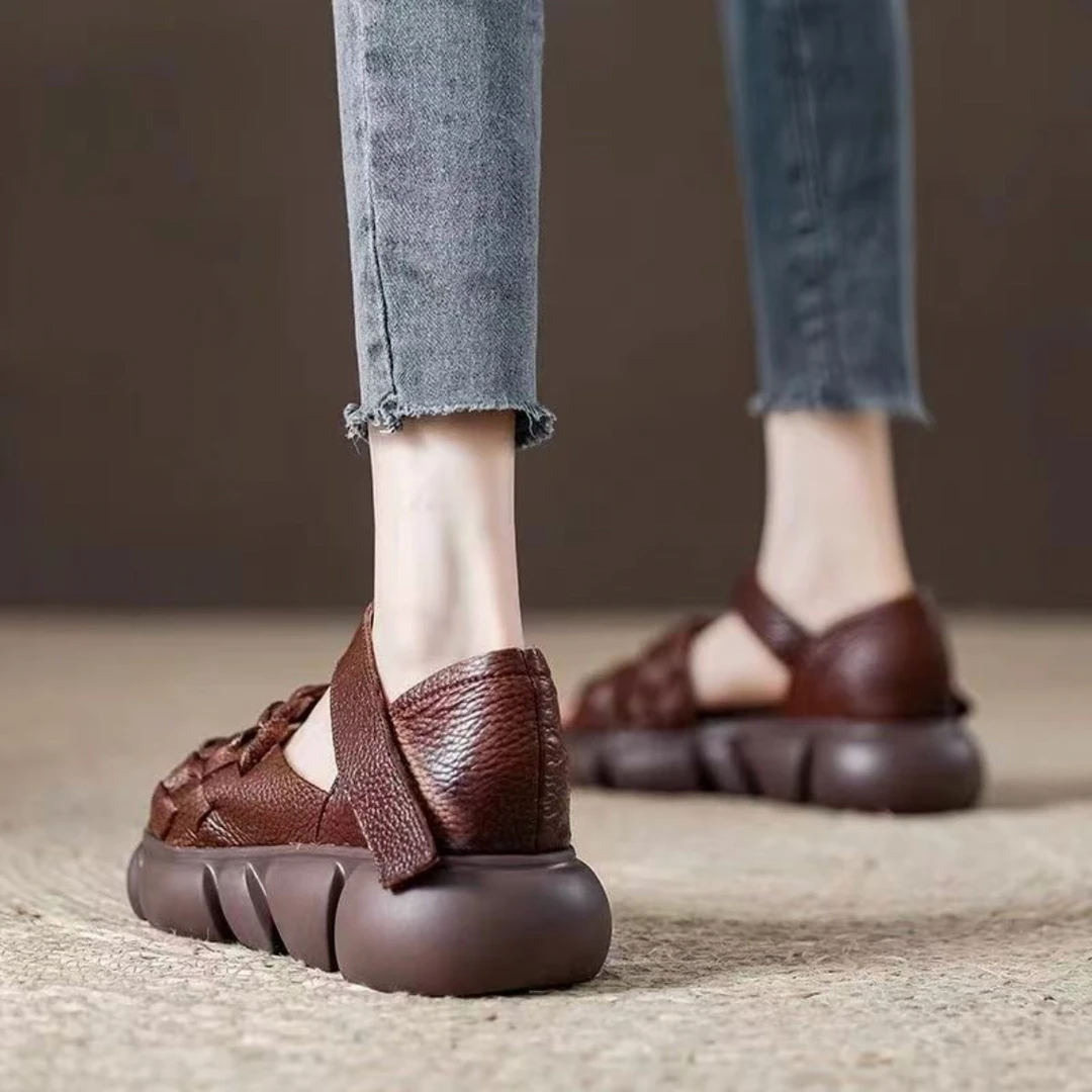 真皮复古松糕厚底一字带露趾包跟皮凉鞋2024夏季新 款编织女凉鞋