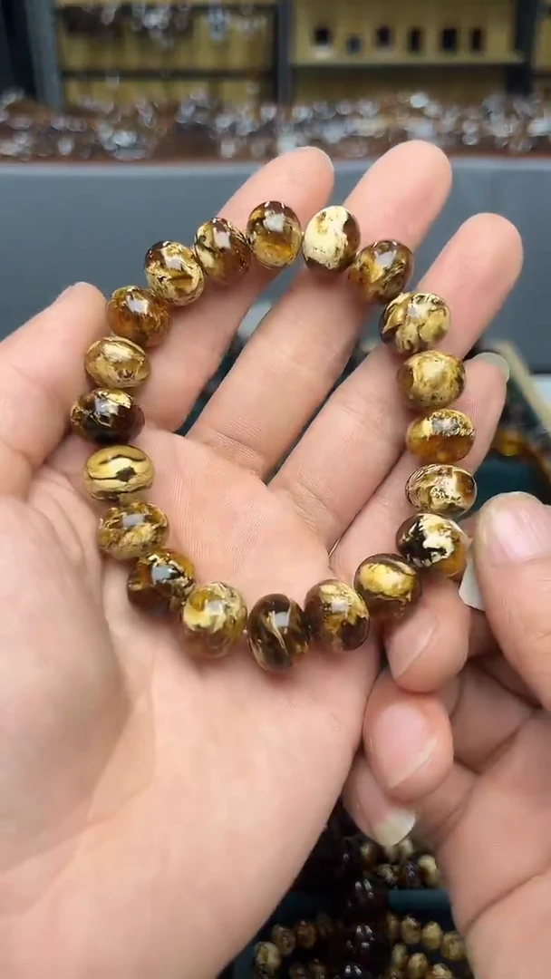 裸石琥珀未镶嵌穆*抚顺琥珀12+溶洞多样性发其一