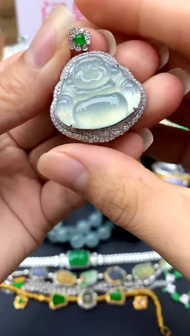 颈饰18K金镶嵌翡翠357-中国好珍宝