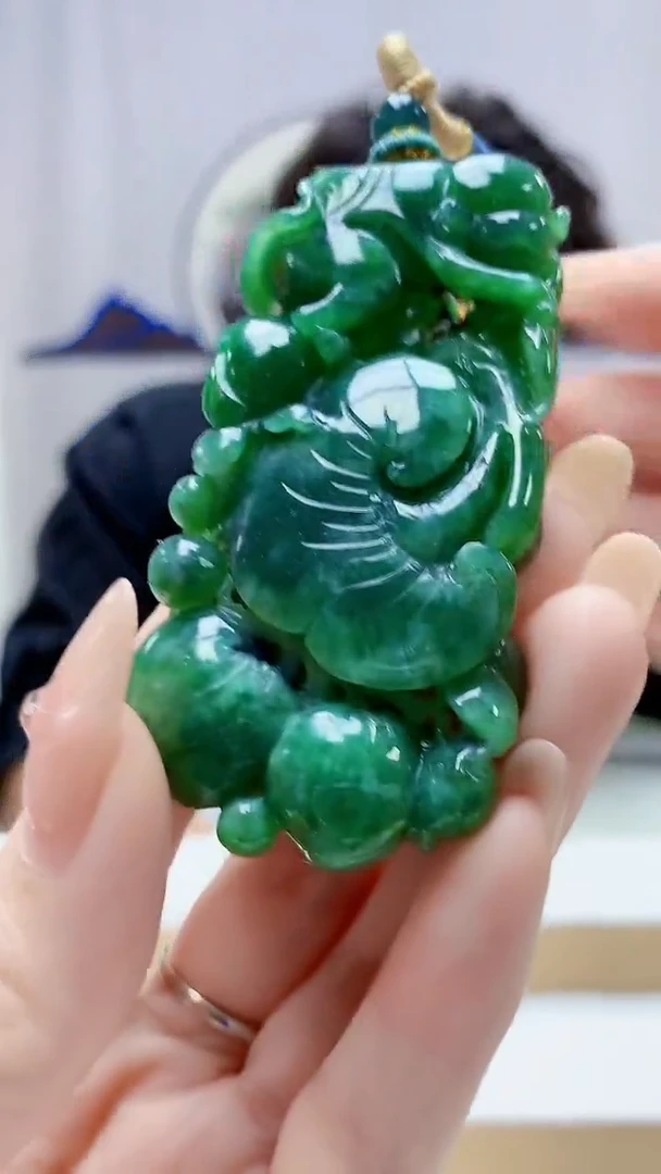 未镶嵌定制翡翠5145DD-毛货挂件赠珠链76