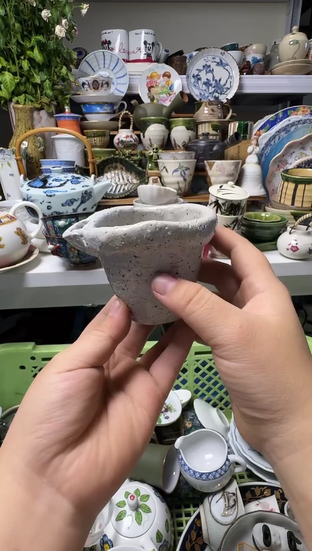 中古瓷器，默认微瑕-粗陶公道，带底款。083