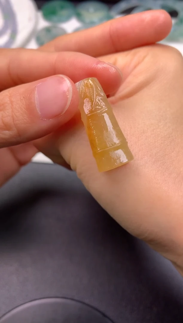 未镶嵌定制翡翠0852820938（28*11*5.6）