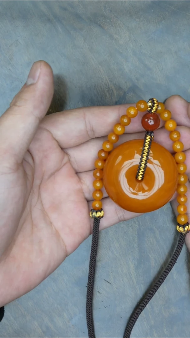 【闪购商品】琥珀裸石未镶嵌老蜡平安扣吊坠