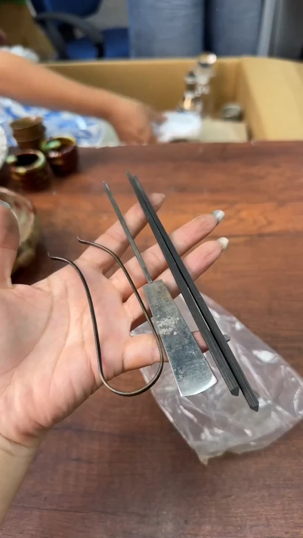 李*忆轻舟快船祝你好过春山
