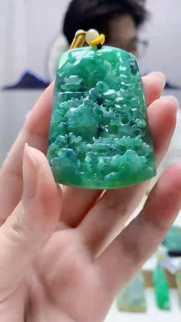 未镶嵌定制翡翠4688zm-毛货挂件16