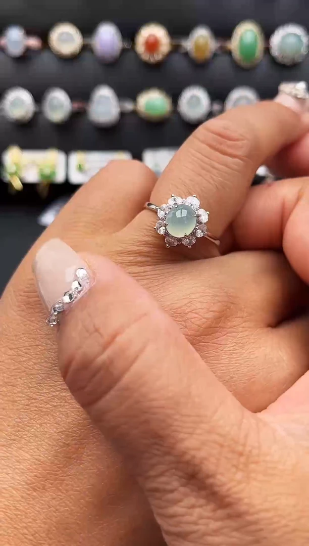 【闪购商品】翡翠戒指银S925镶嵌缅甸天然A货翡翠S925银镶嵌