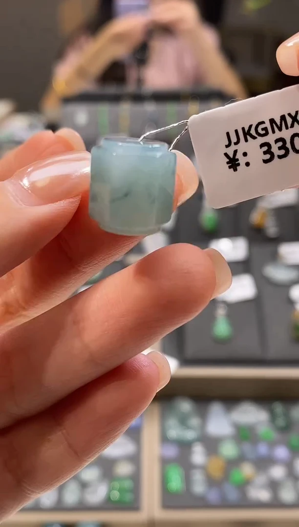 颈饰未镶嵌翡翠路路通