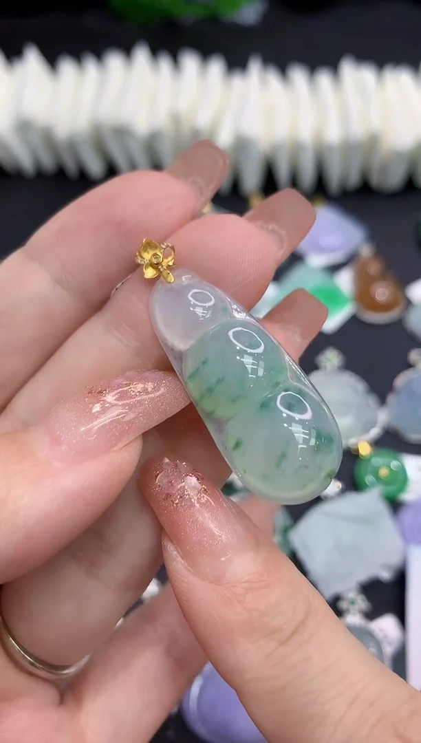 吊坠(不含链)18K金镶嵌翡翠11