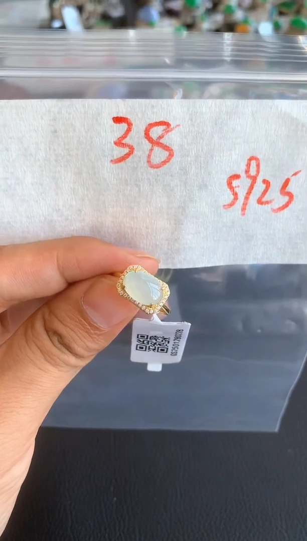 银S925镶嵌戒指翡翠缅甸A货翡翠，拍一发一