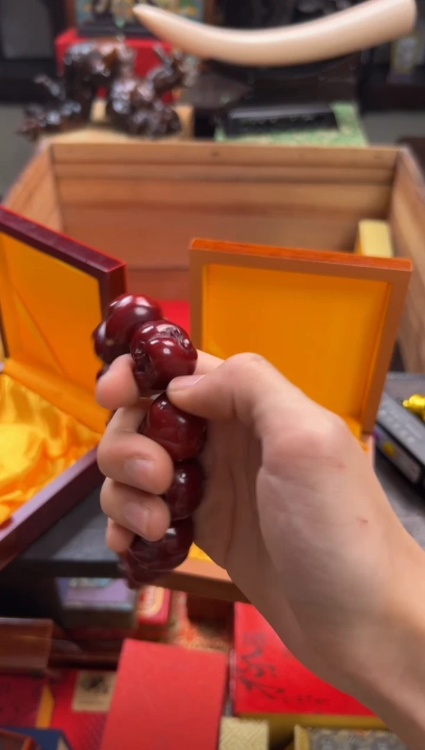 【闪购商品】蜜蜡裸石未镶嵌————————————蜜蜡弥勒