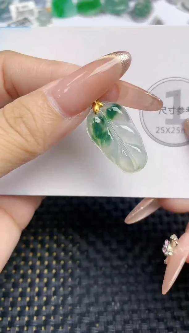 颈饰18K金镶嵌翡翠天然缅甸A货翡翠百元以上9元证书费自理