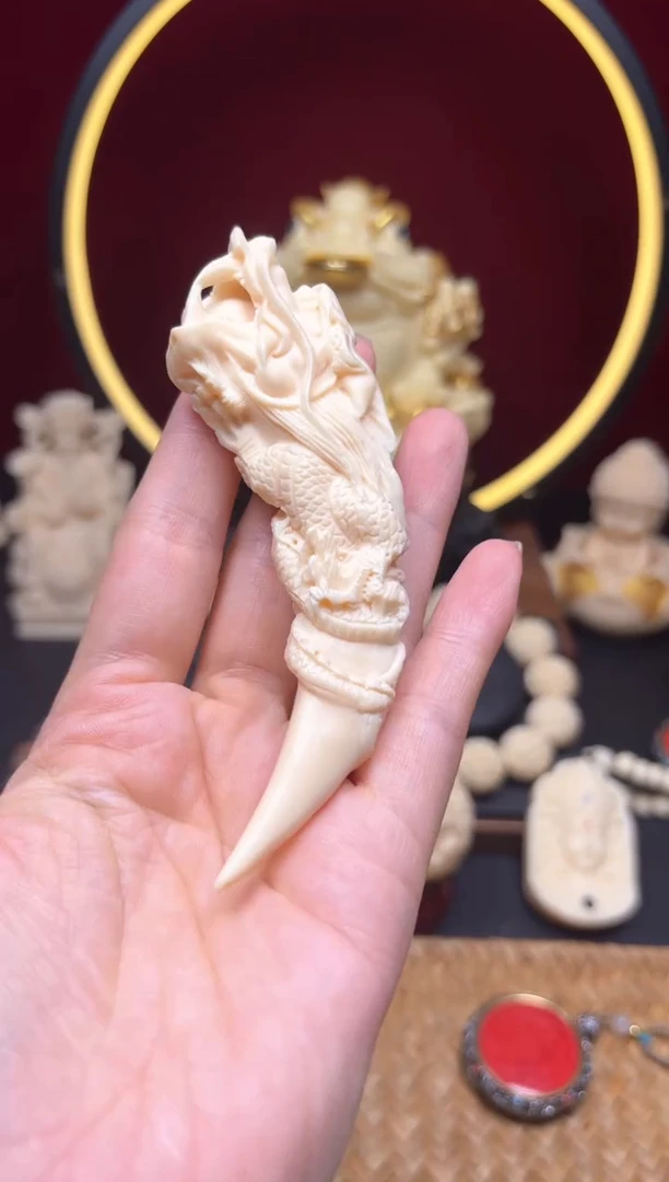 象牙果龙尖琅琊手把件象牙果