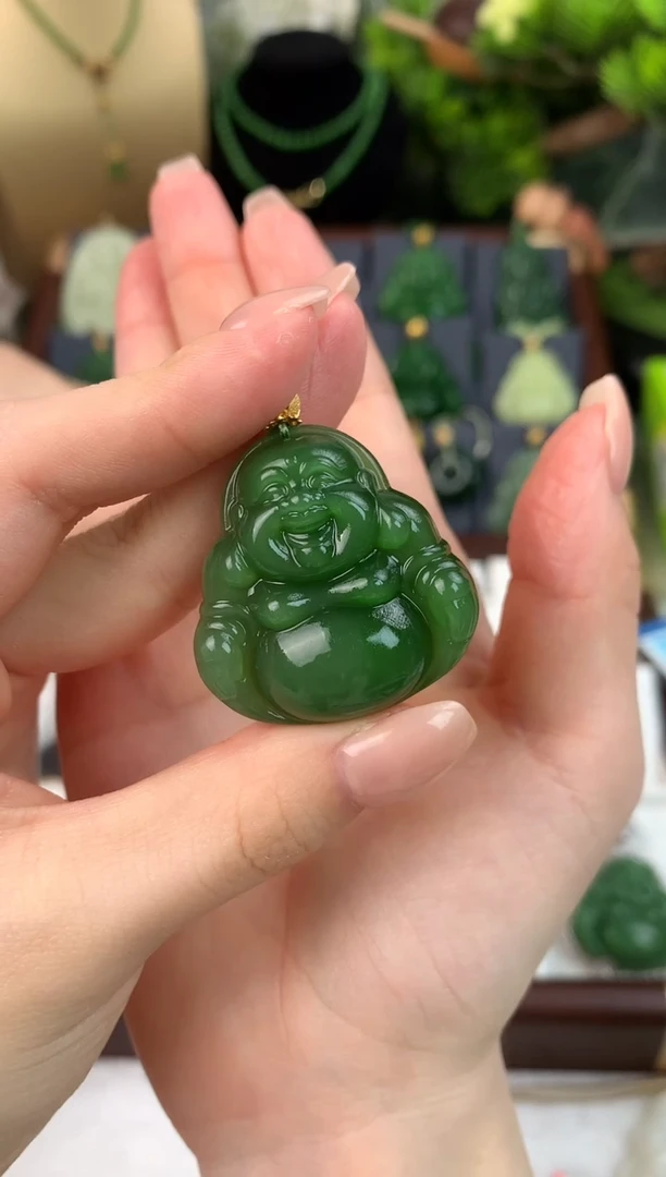 颈饰未镶嵌和田玉吊坠35mm