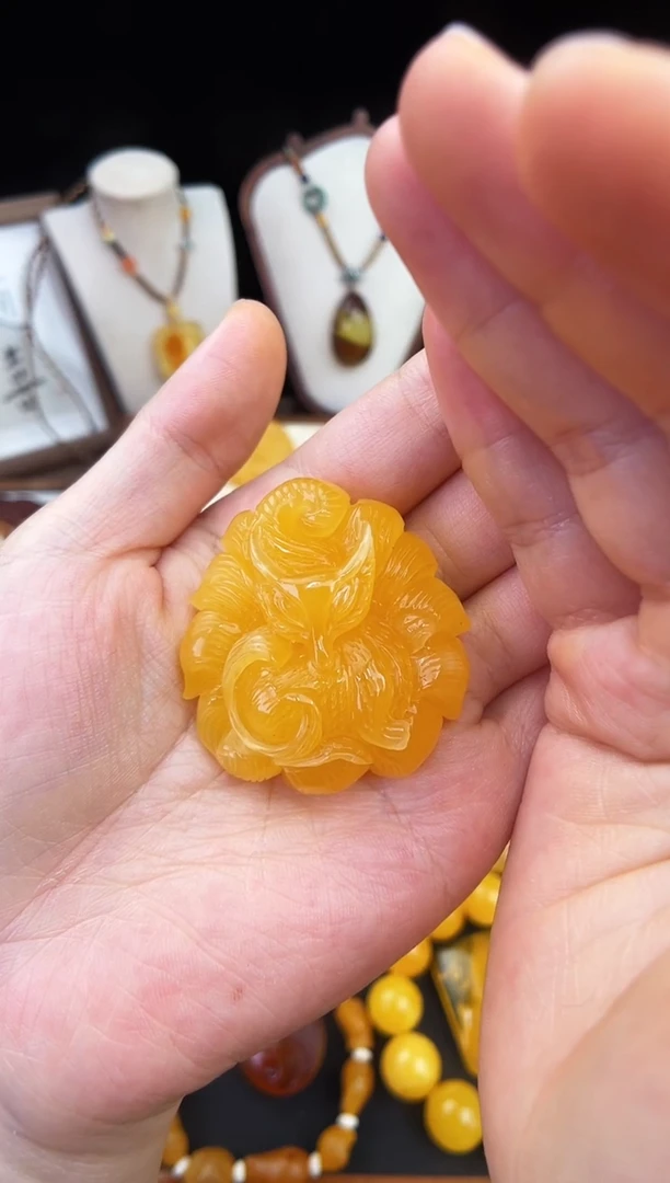 琥珀未镶嵌珠宝奇石爱*柒月