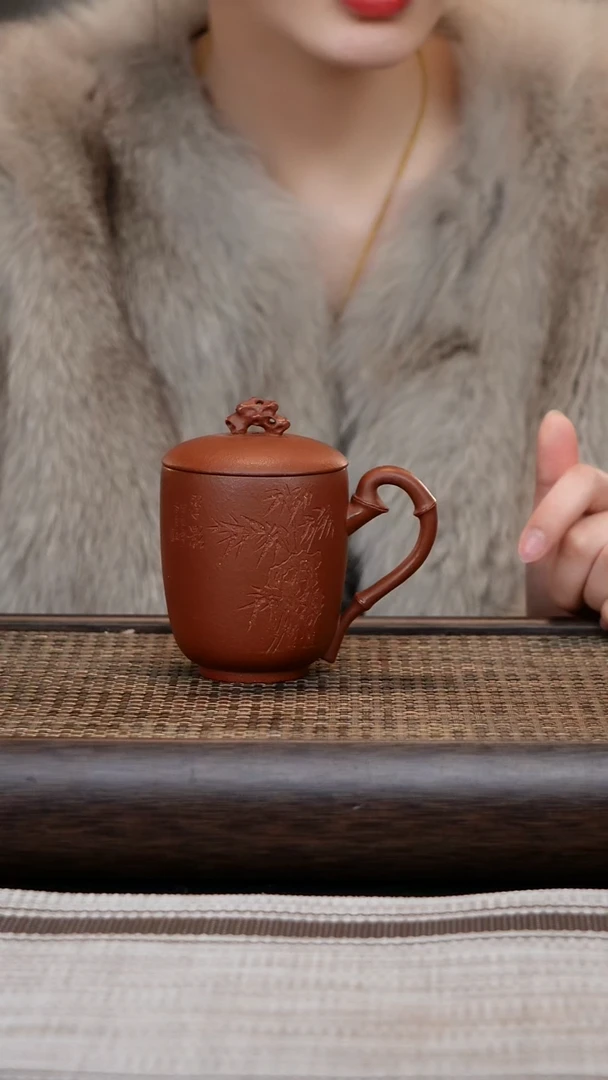 【闪购商品】紫砂茶杯红降坡竹节刻绘暇