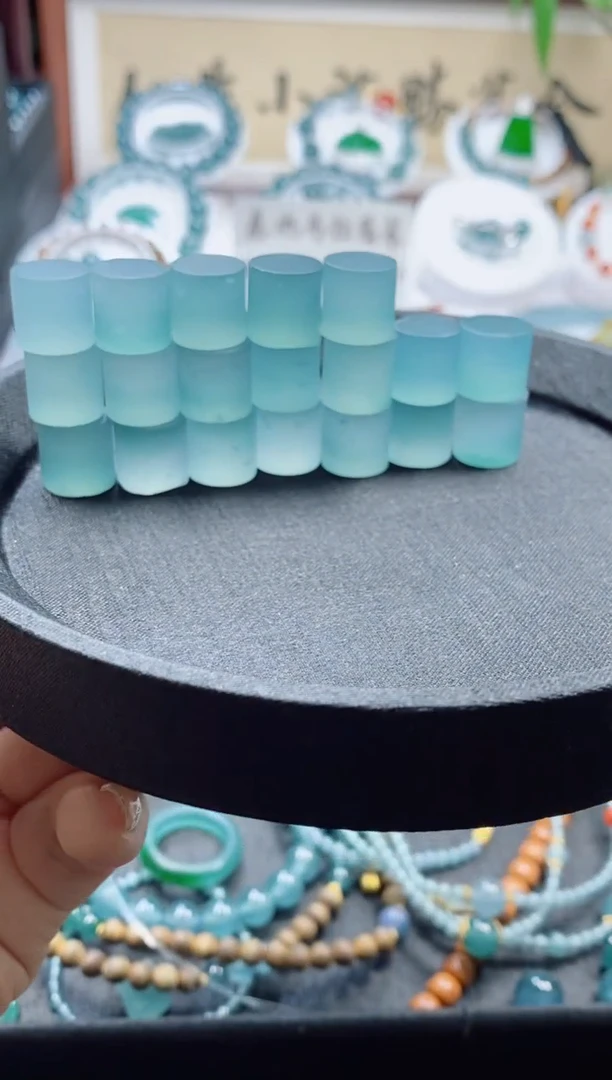 未镶嵌定制翡翠猪**尚1020344702（5.9w8手串定金*17颗）