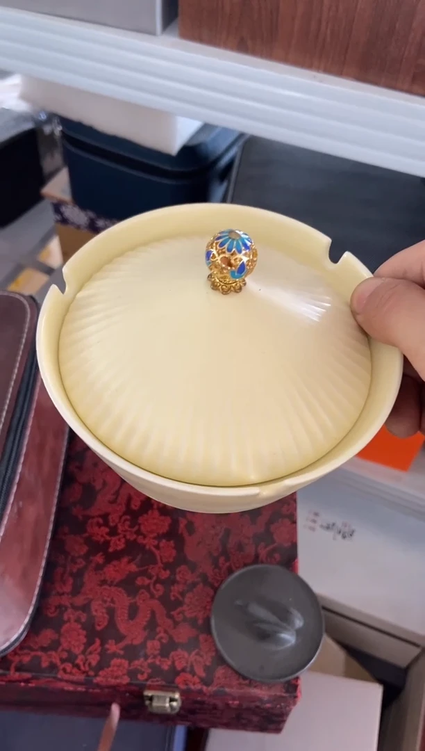 杯无运费险有瑕疵的摄影的产品有使用过的痕迹有点脏介意勿拍