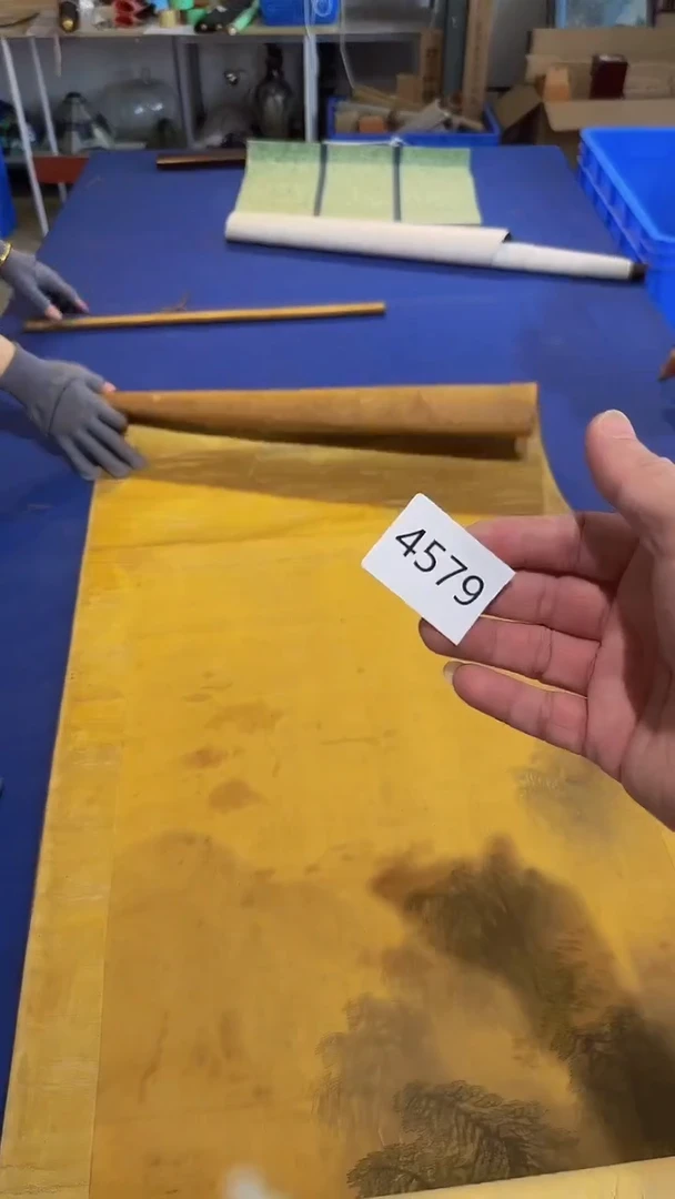 日瓷字画直播间继续开播中