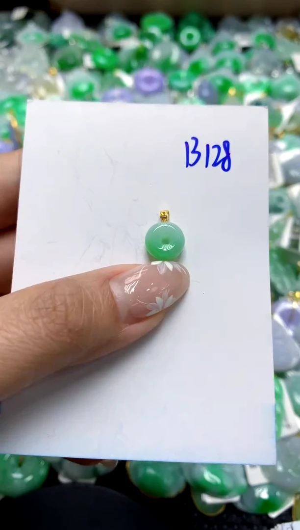 【闪购商品】翡翠颈饰18K金镶嵌111111111111111