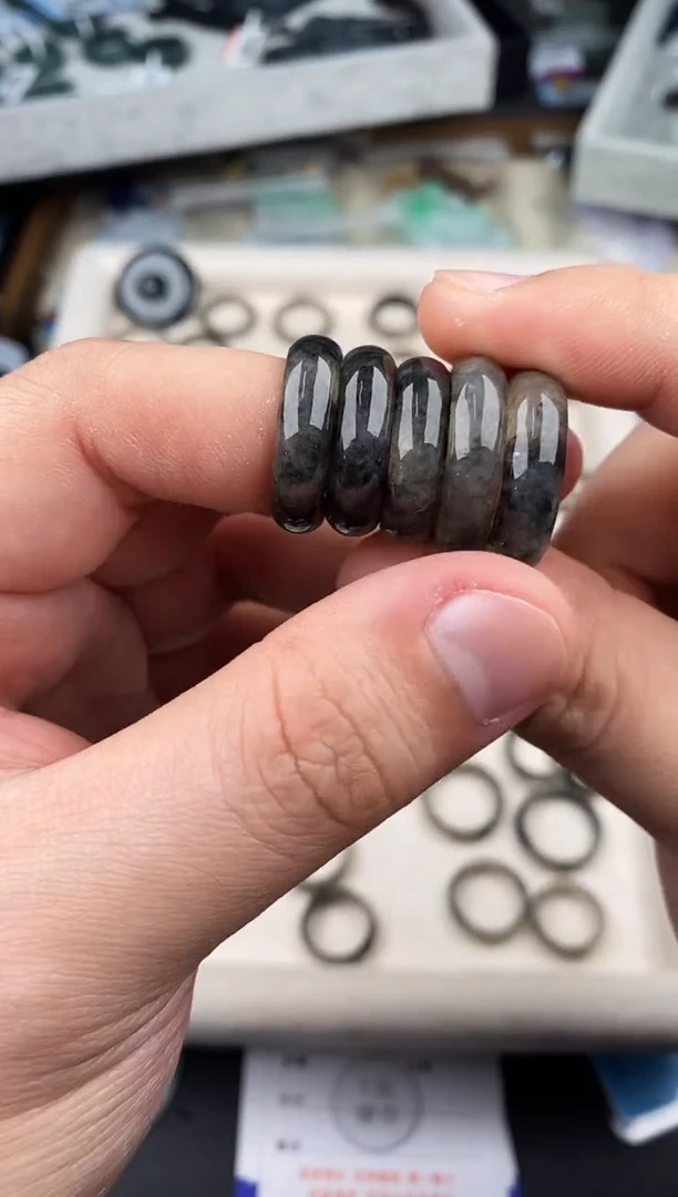 【闪购商品】翡翠颈饰未镶嵌  多样性发其一