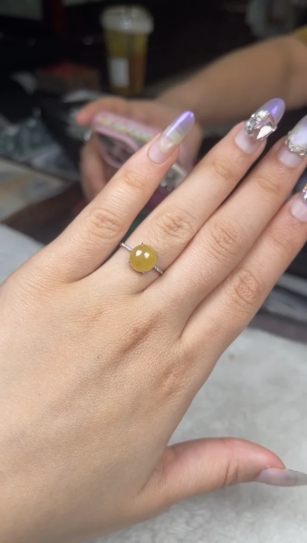 18K金镶嵌戒指翡翠7 号标签撕毁不退换